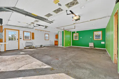 $900,000 | 23 Creek Road, Staatsburg, NY 12580