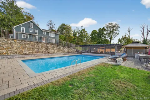 $900,000 | 23 Creek Road, Staatsburg, NY 12580