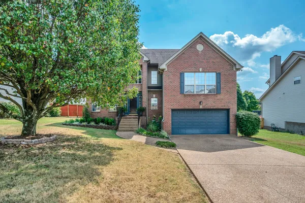 $549,500 | 121 Rose Garden Lane, Goodlettsville, TN 37072