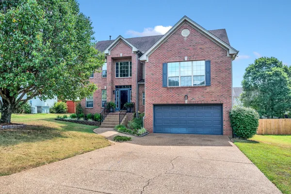 $549,500 | 121 Rose Garden Lane, Goodlettsville, TN 37072