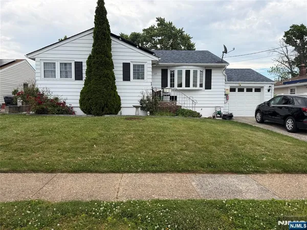 $549,000 | 22 Longview Avenue, Carteret, NJ 07008