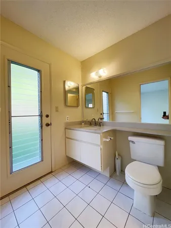 $3,900 | 971 Wainiha Street, Honolulu, HI 96825