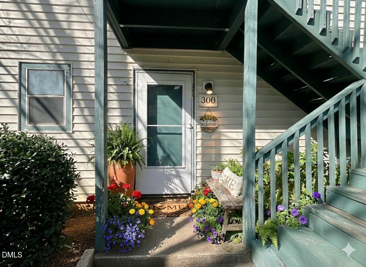 Front door-Virtually staged- idea one