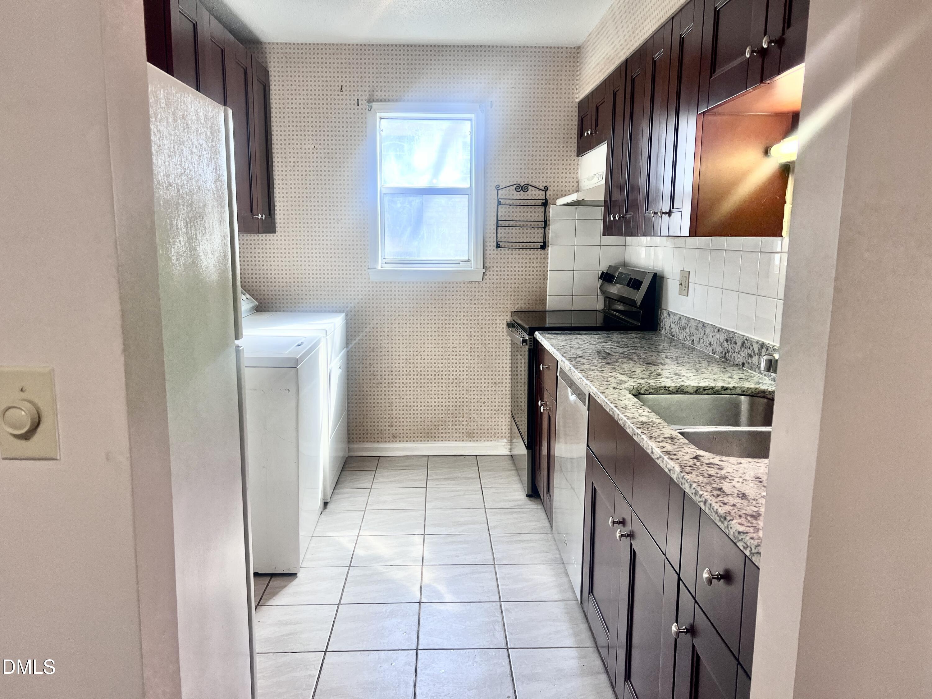 300 Ashley Forest Road Chapel Hill, NC 27514 - Photo 10 of 32 kitchen