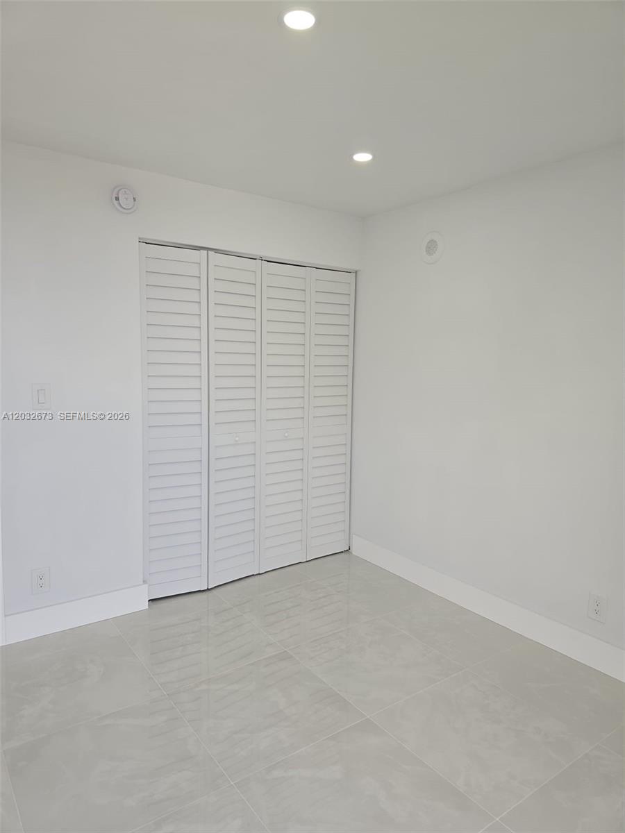 17021 North Bay Road, Unit 601 Sunny Isles Beach, FL 33160 - Photo 9 of 19
