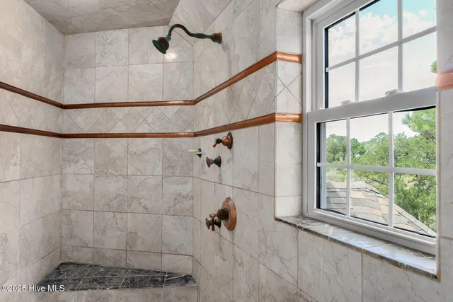 $2,150,000 | 102 Gibbs Court, Beaufort, NC 28516