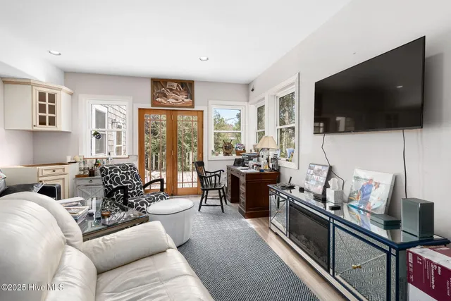 $2,150,000 | 102 Gibbs Court, Beaufort, NC 28516