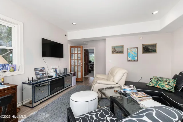 $2,150,000 | 102 Gibbs Court, Beaufort, NC 28516