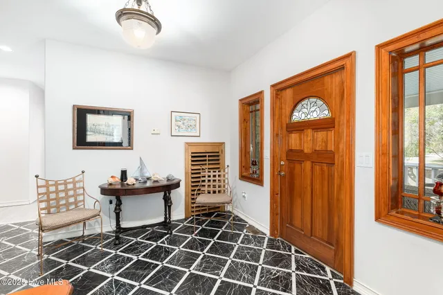 $2,150,000 | 102 Gibbs Court, Beaufort, NC 28516