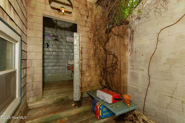 $2,150,000 | 102 Gibbs Court, Beaufort, NC 28516