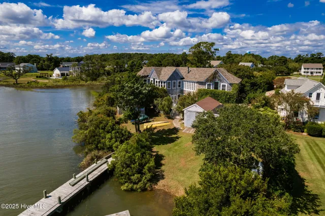 $2,150,000 | 102 Gibbs Court, Beaufort, NC 28516