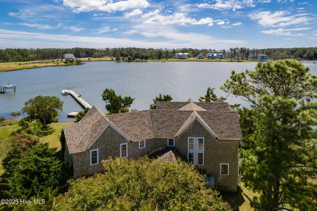 $2,150,000 | 102 Gibbs Court, Beaufort, NC 28516