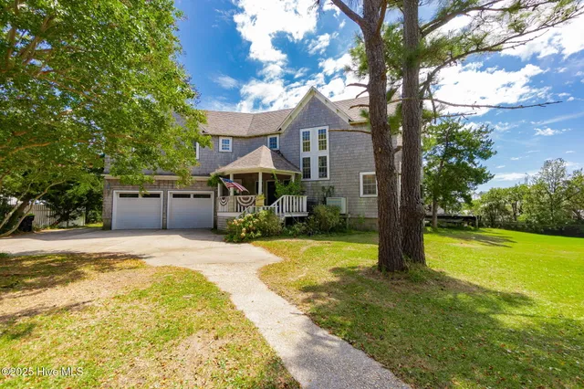 $2,150,000 | 102 Gibbs Court, Beaufort, NC 28516