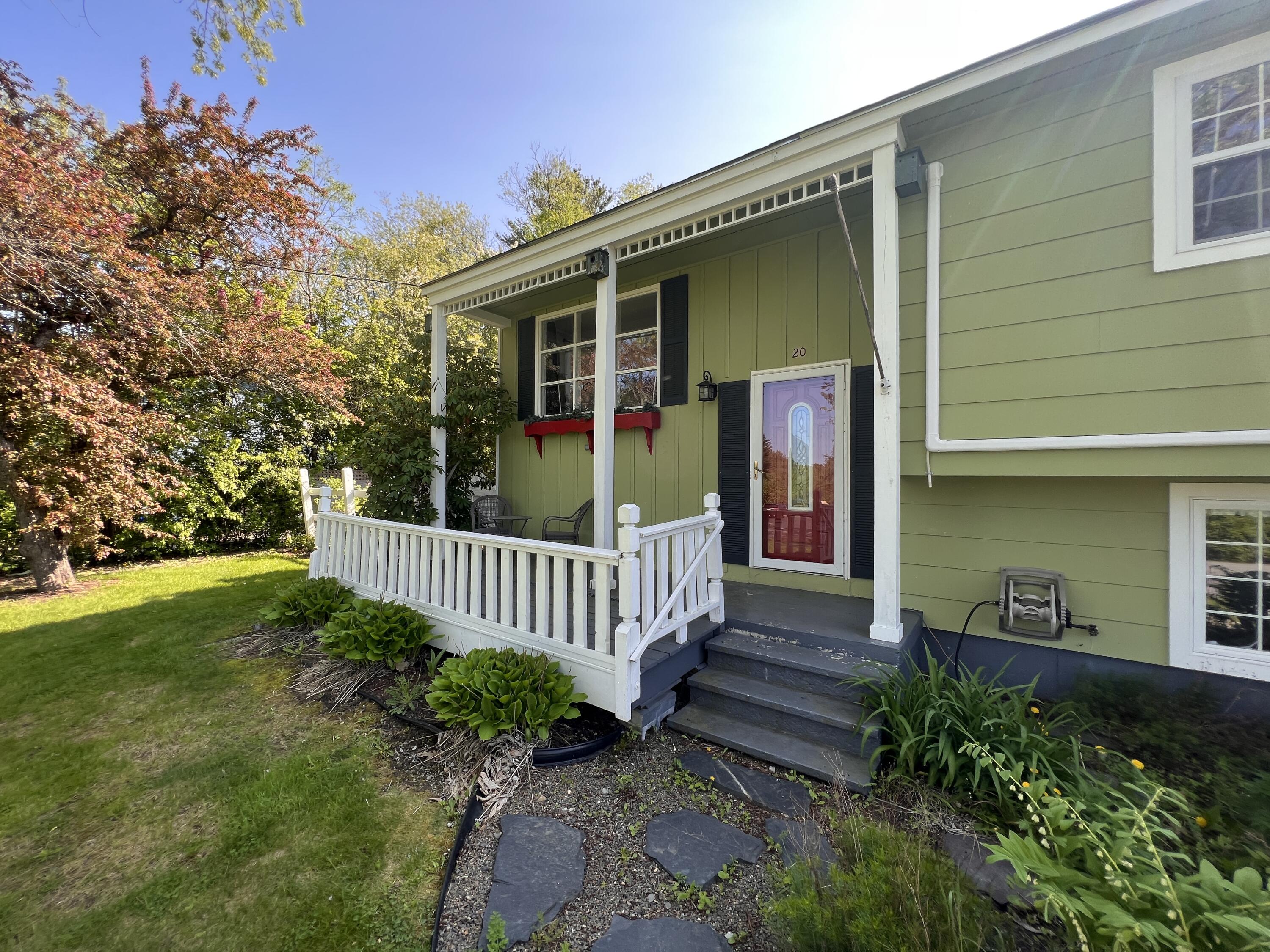 20 Highview Terrace Bangor, ME 04401 - Photo 3 of 62 Front Porch