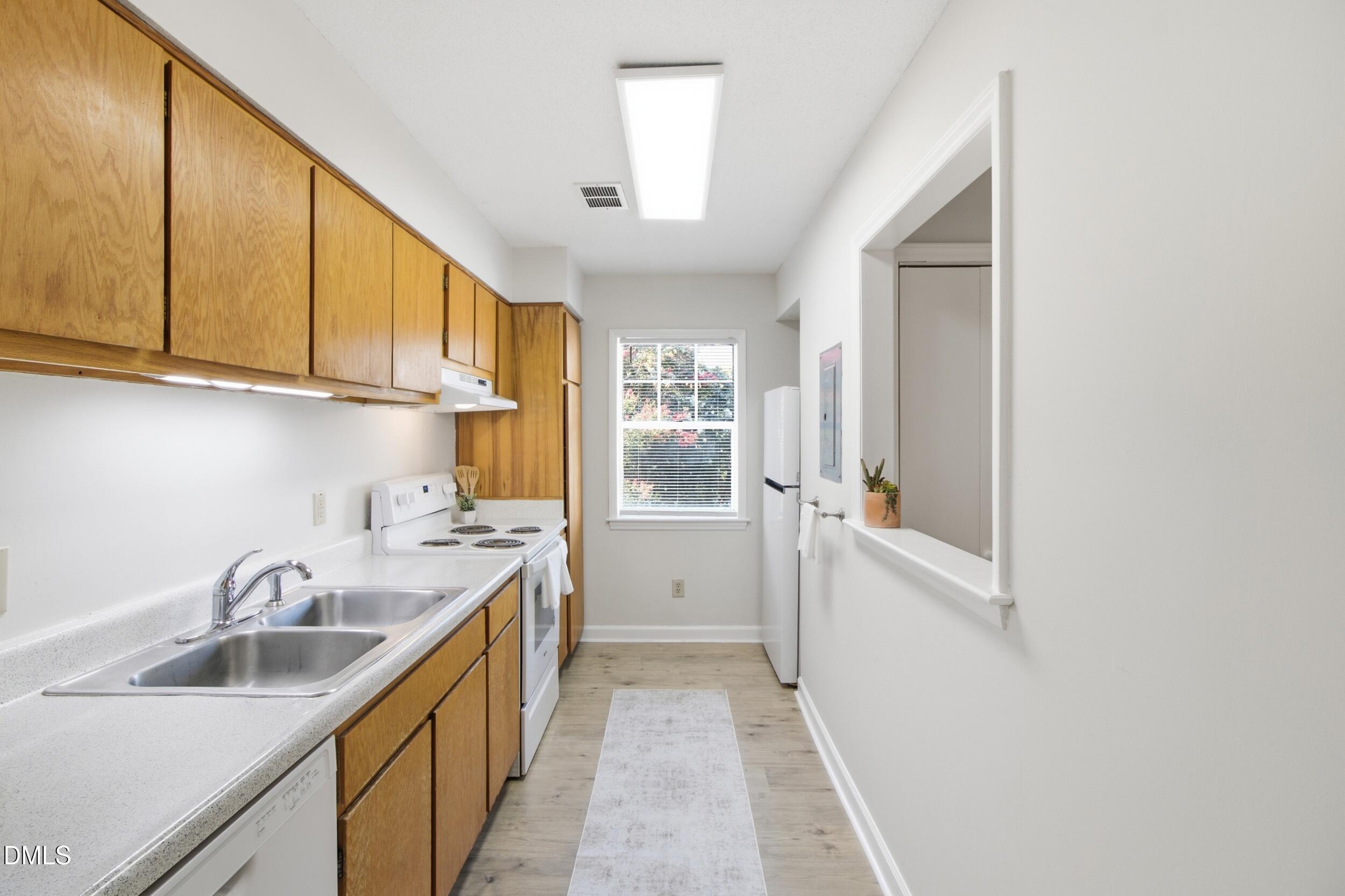 2502 Avent Ferry Road, Unit 203 Raleigh, NC 27606 - Photo 13 of 26 Kitchen