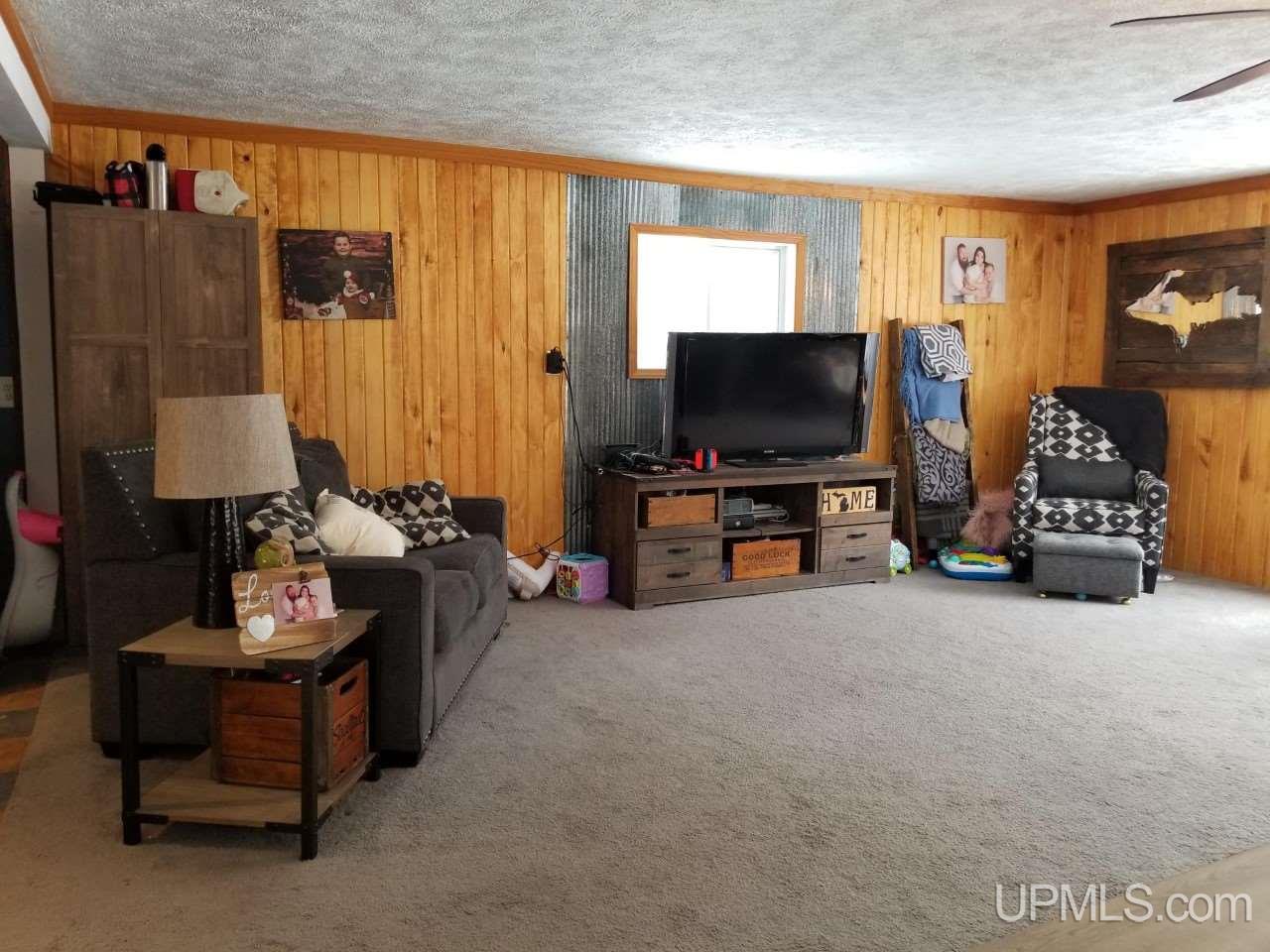 1116 North Co Road Manistique, MI 49854 - Photo 7 of 29