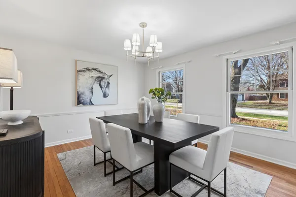 $675,000 | 6S241 Concord Road, Naperville, IL 60540