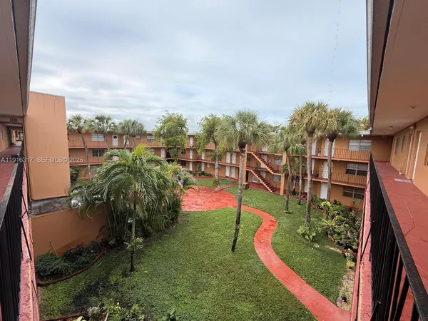 $1,700 | 1280 West 54th Street, Unit 316B, Hialeah, FL 33012