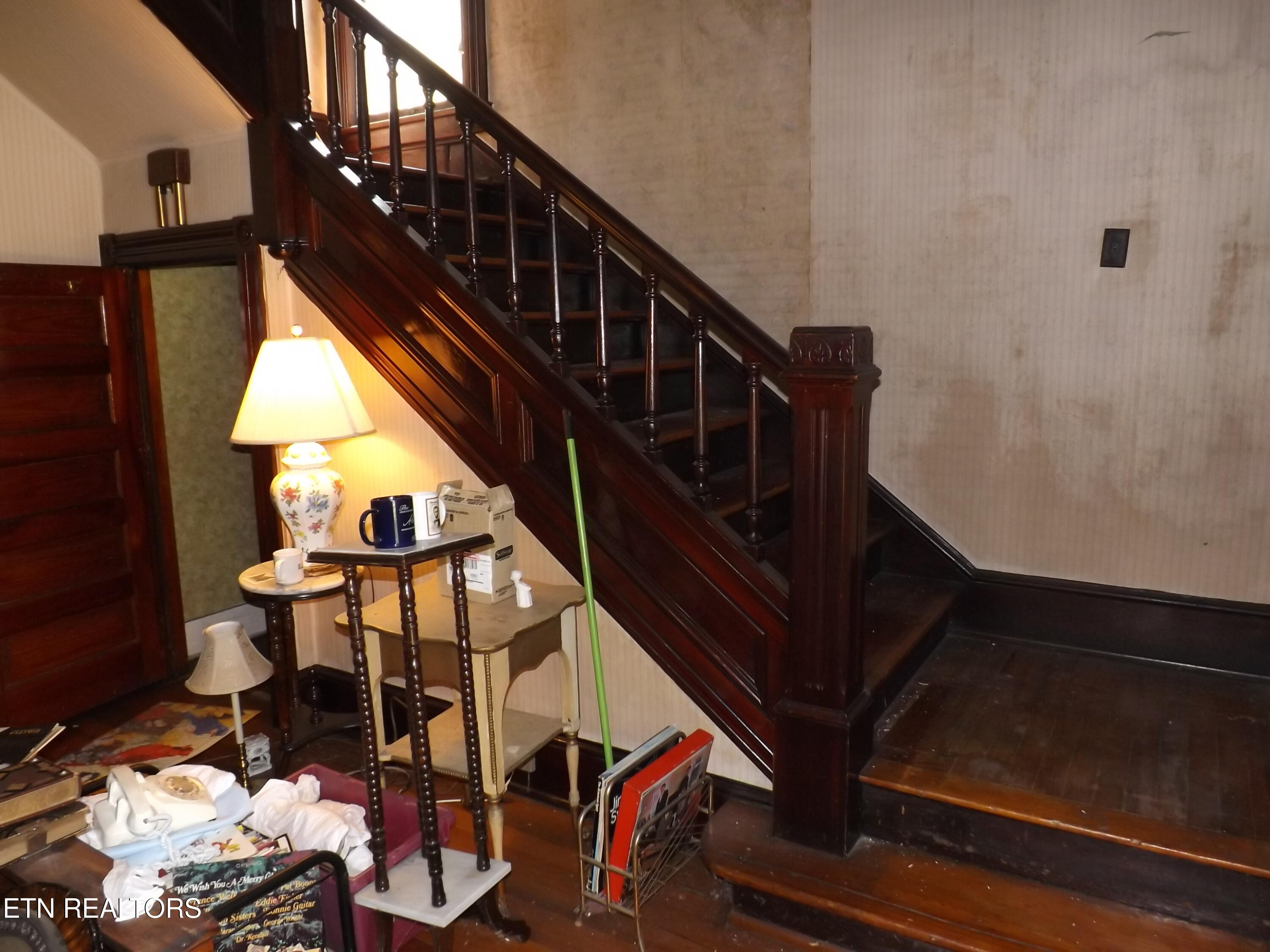 316 Exeter Avenue Middlesboro, KY 40965 - Photo 11 of 30 DSCF4062