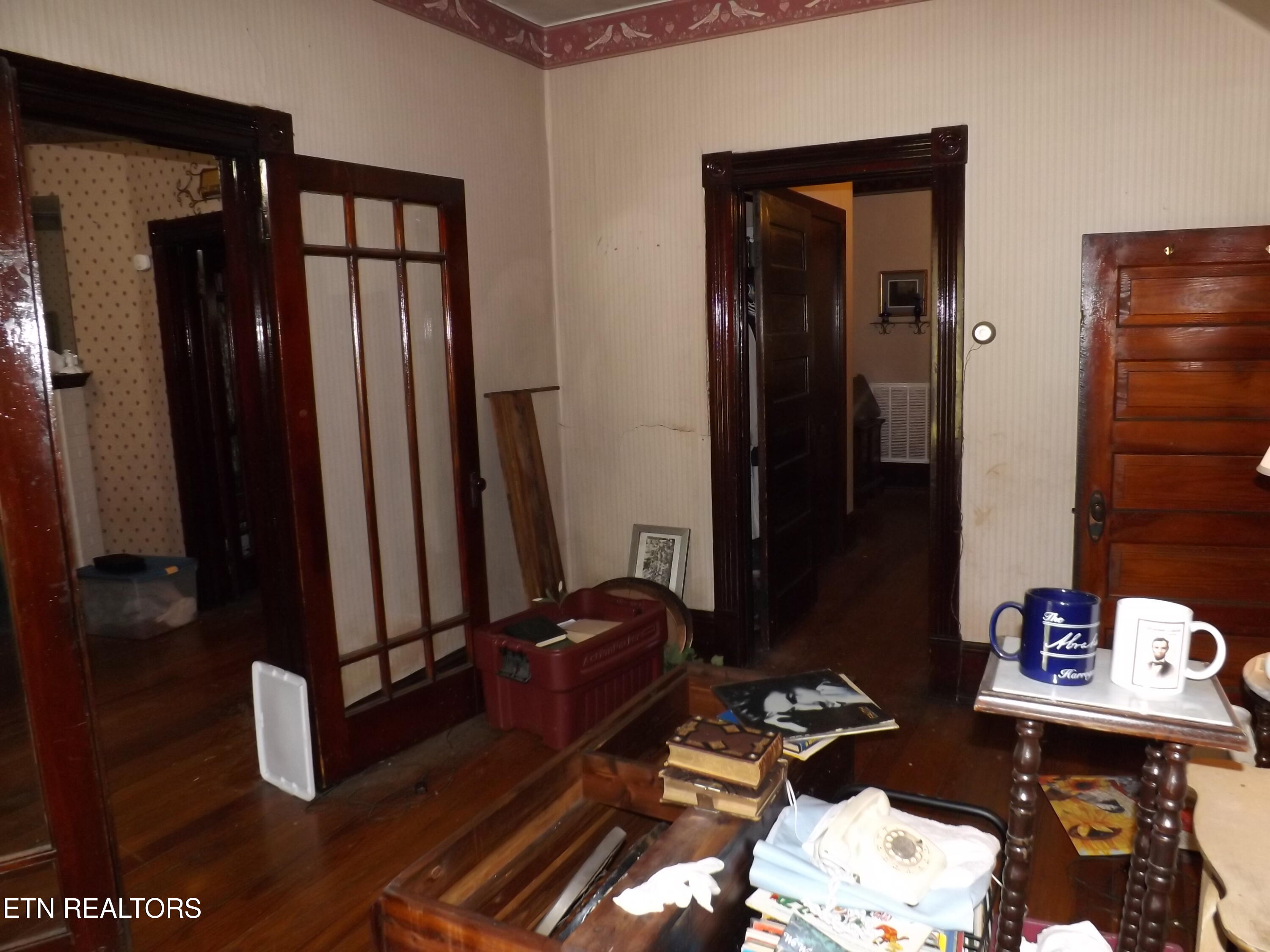 316 Exeter Avenue Middlesboro, KY 40965 - Photo 12 of 30 DSCF4063