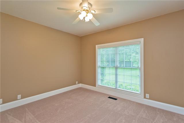 1993 Shell Road Hendersonville, TN 37075 - Photo 12 of 20 2nd bedroom
