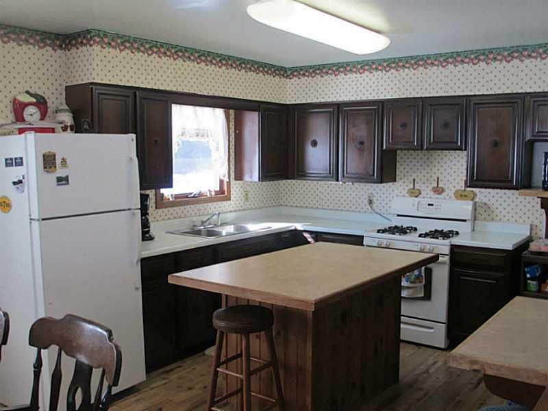 1235 Oneida Valley Road Chicora, PA 16025 - Photo 6 of 18 Kitchen.