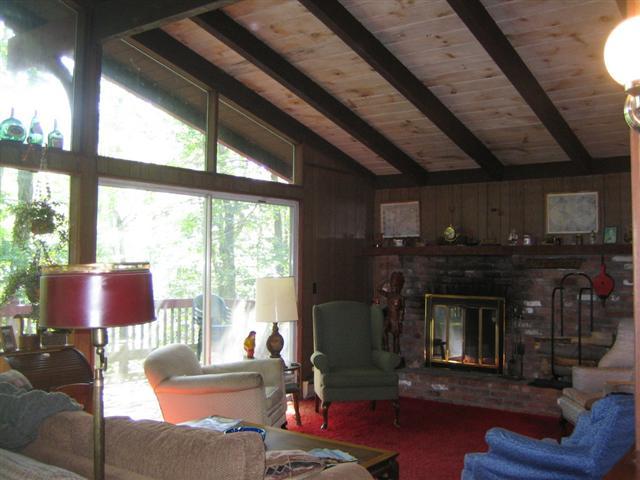 171 Oberdorf Road Readsboro, VT 05350 - Photo 4 of 8 Great Room
