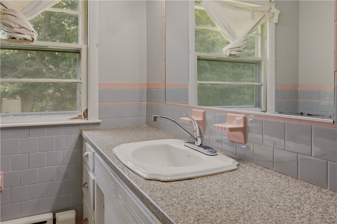 1639 Bulgarmarsh Road Tiverton, RI 02878 - Photo 20 of 47 Gallery Image 20