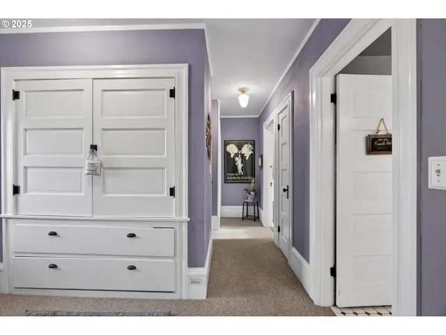 $995,000 | 648 West Main Street, Carlton, OR 97111