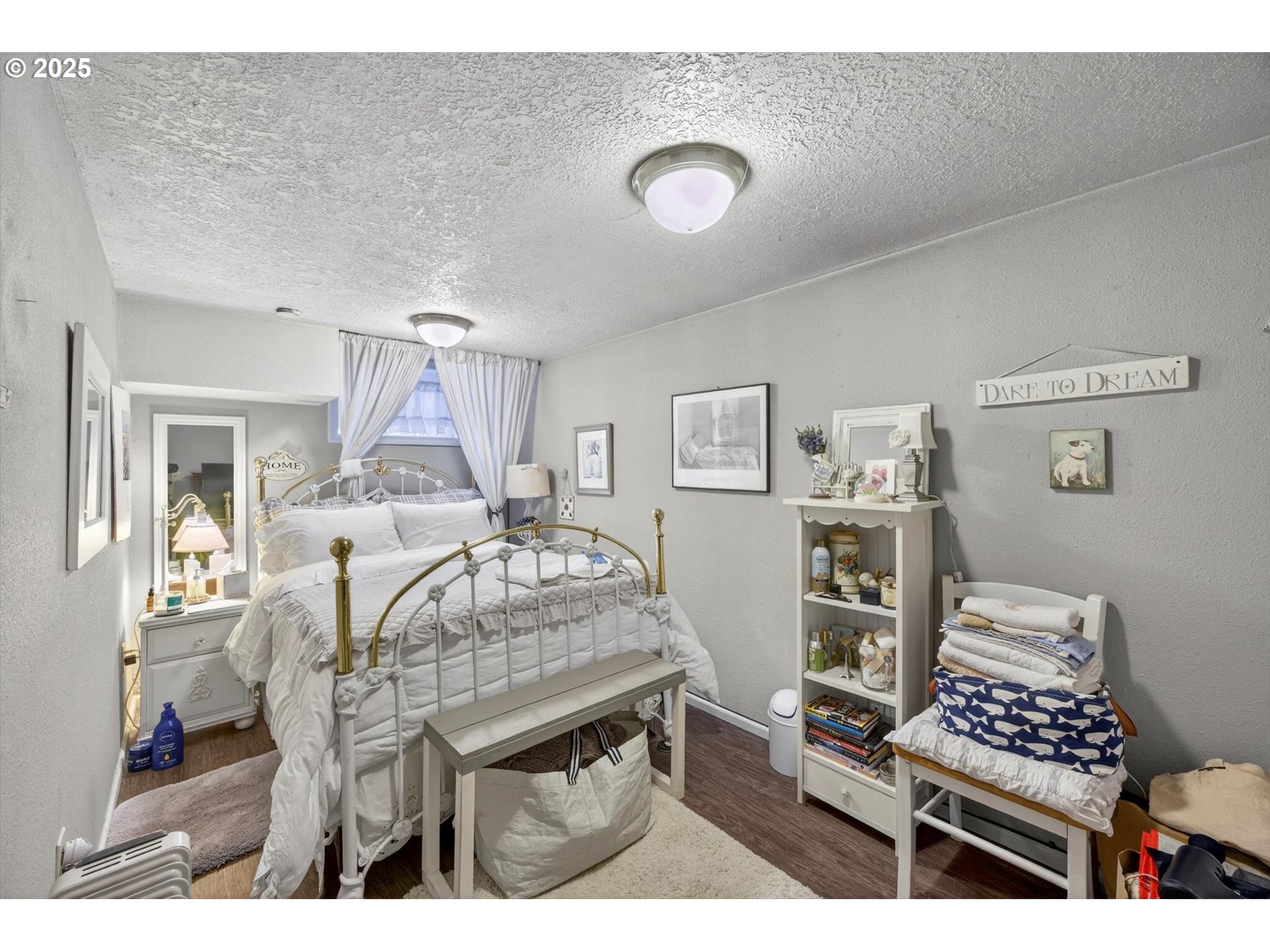 648 West Main Street Carlton, OR 97111 - Photo 37 of 48 a living room with furniture and a wooden floor