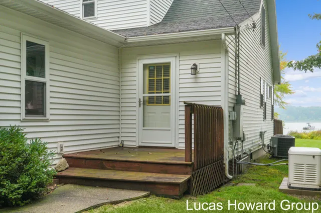 $645,000 | 11591 Wabasis Lake Drive Northeast, Greenville, MI 48838