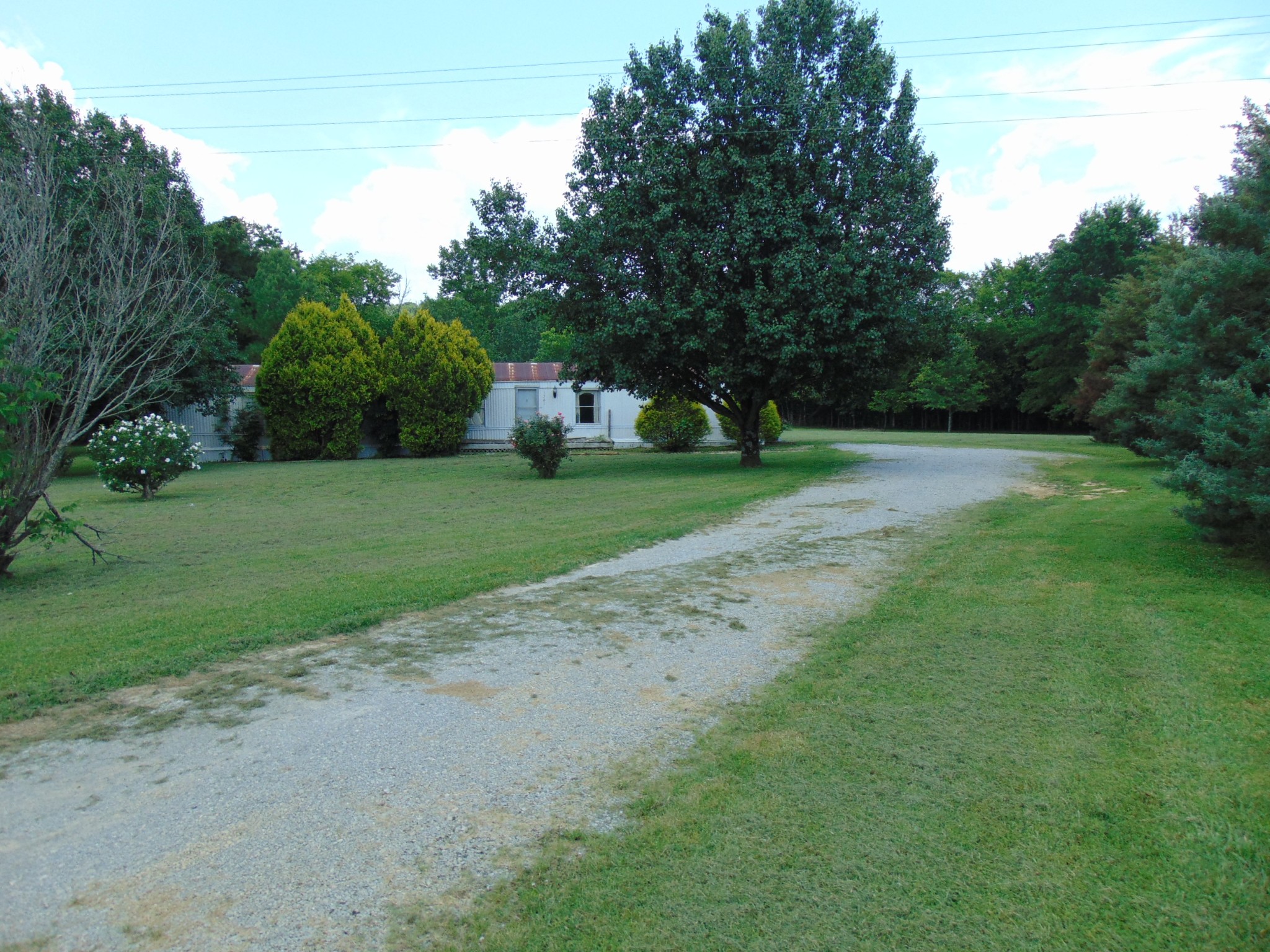 1361 Yell Road Lewisburg, TN 37091 - Photo 12 of 24 a view of a out door space