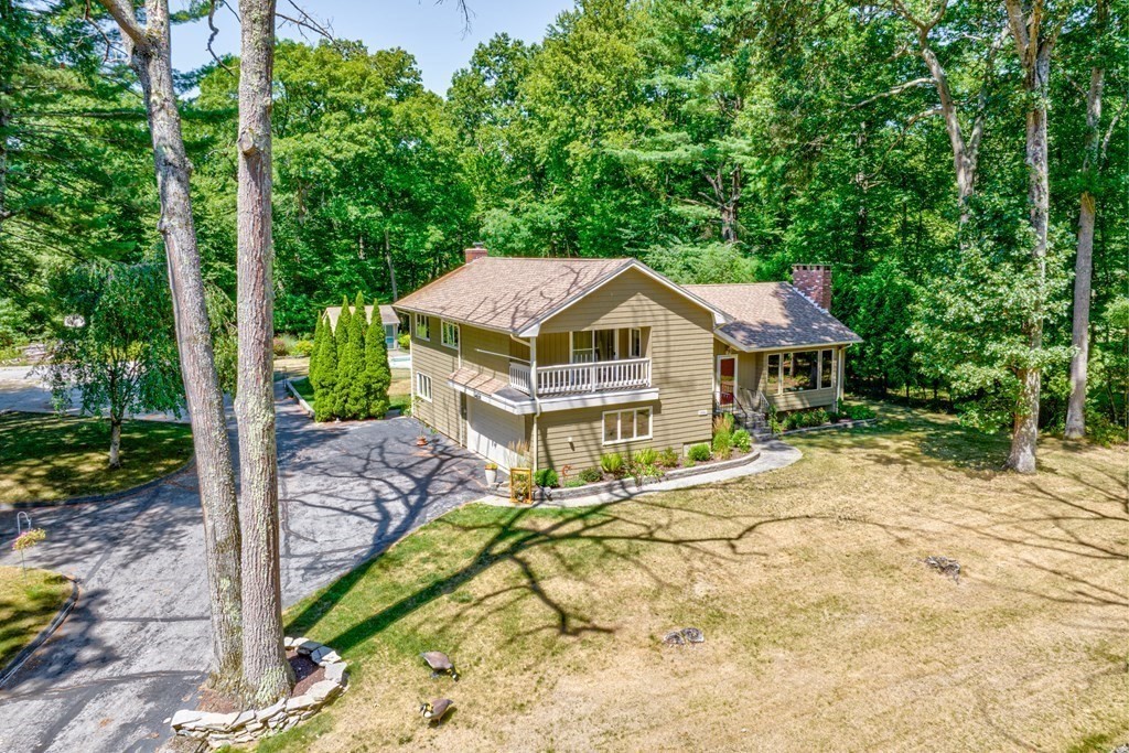 370 Pompeo Road Thompson, CT 06255 - Photo 2 of 36 Gallery Image 2