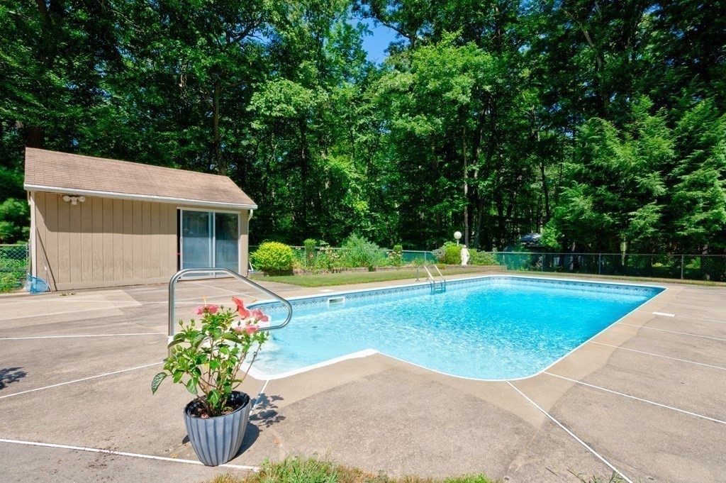 370 Pompeo Road Thompson, CT 06255 - Photo 27 of 36 Gallery Image 27