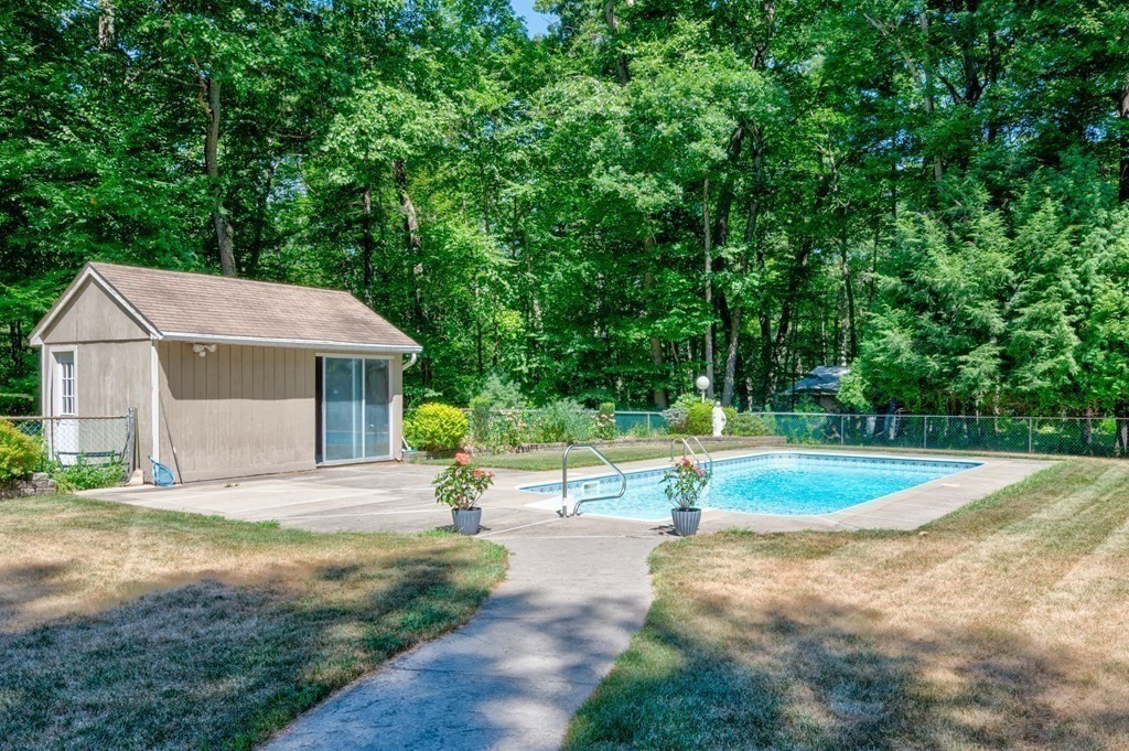 370 Pompeo Road Thompson, CT 06255 - Photo 6 of 36 Gallery Image 6