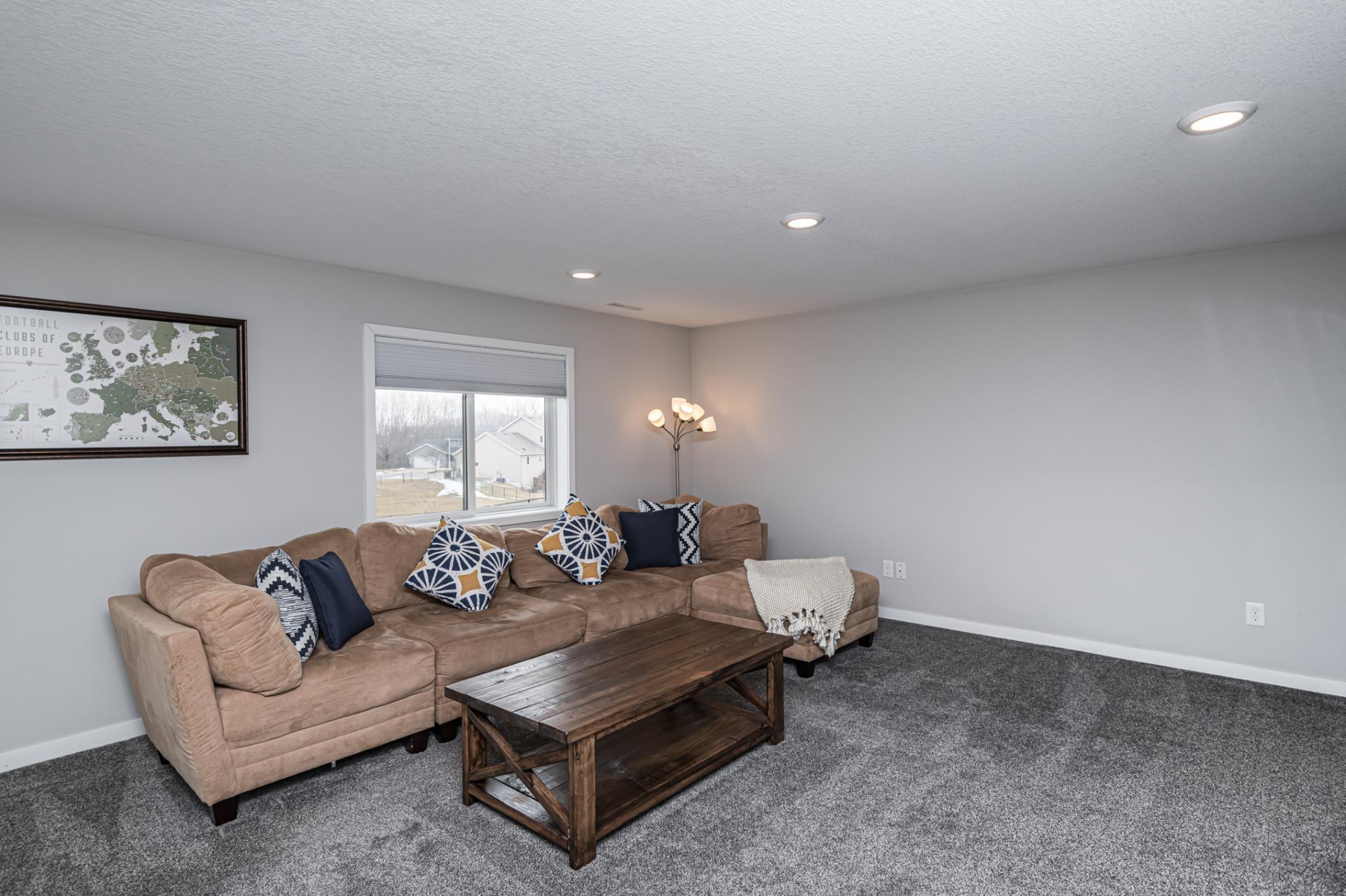 6142 39th Avenue Northwest Rochester, MN 55901 - Photo 21 of 33 Gallery Image 21