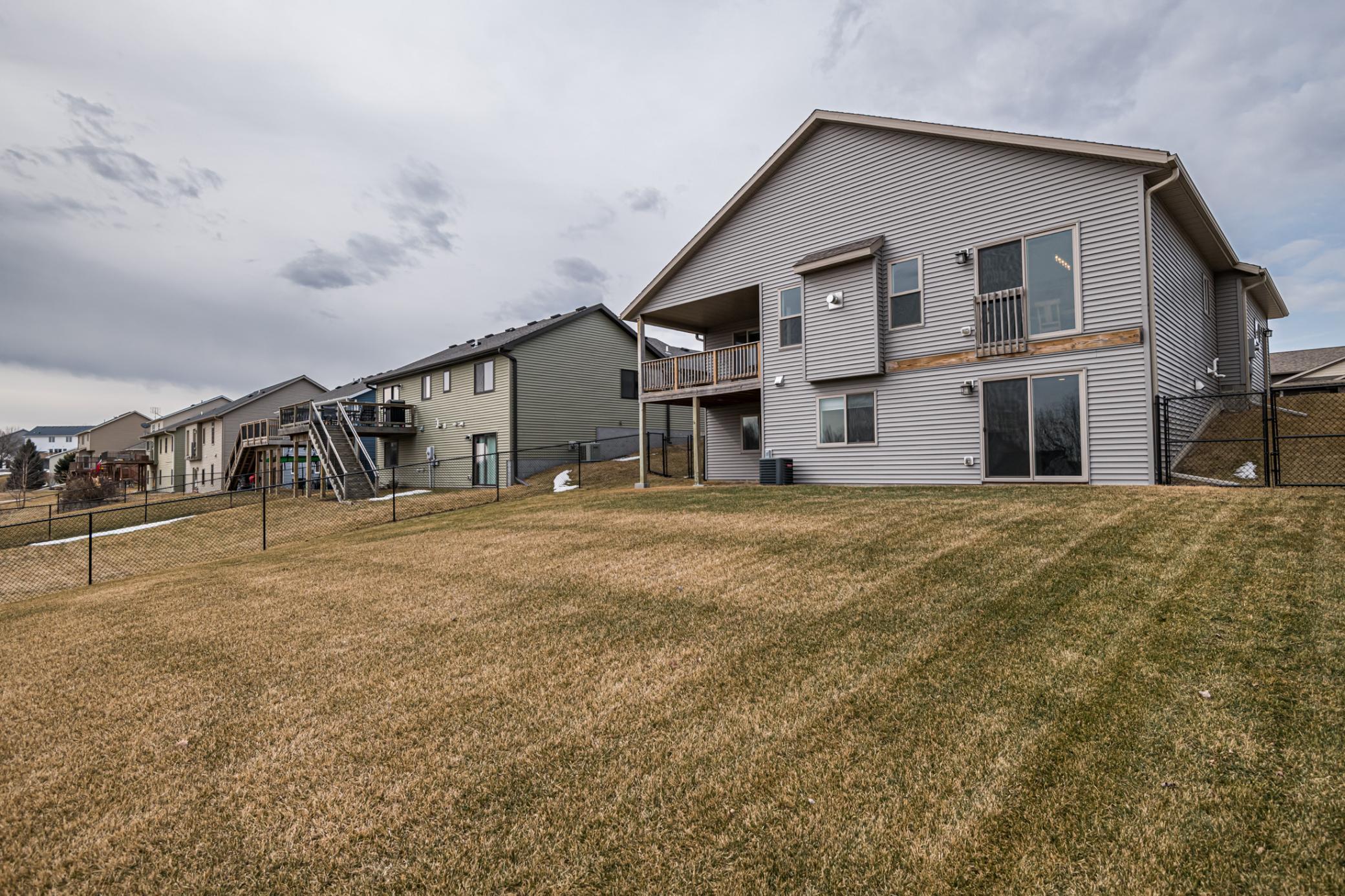 6142 39th Avenue Northwest Rochester, MN 55901 - Photo 28 of 33 Gallery Image 28