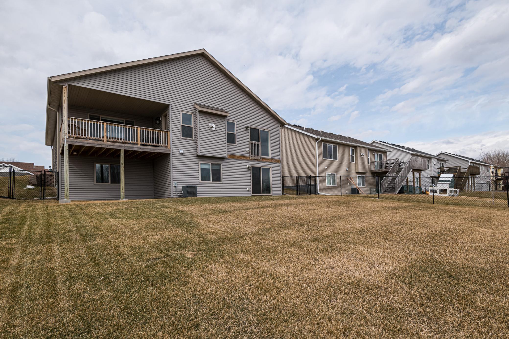 6142 39th Avenue Northwest Rochester, MN 55901 - Photo 29 of 33 Gallery Image 29