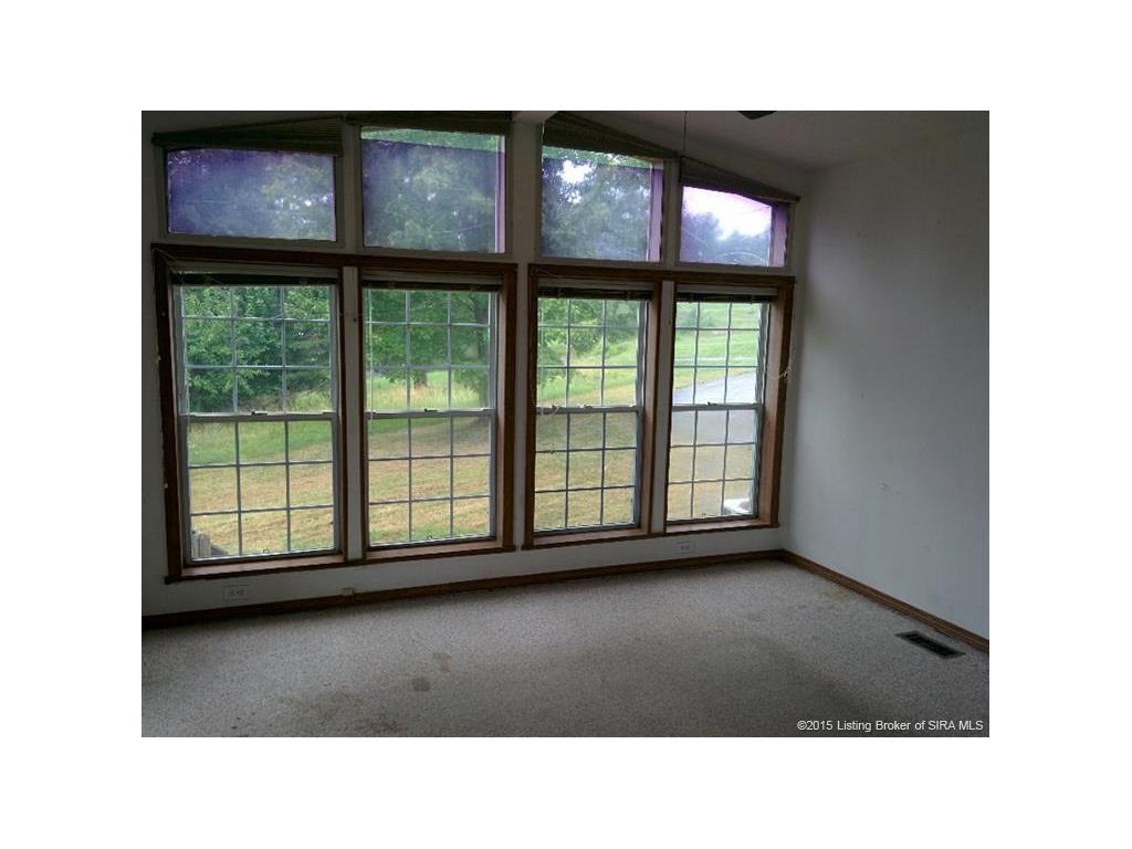4011 1/2 Green Valley Road New Albany, IN 47150 - Photo 15 of 27 Gallery Image 15