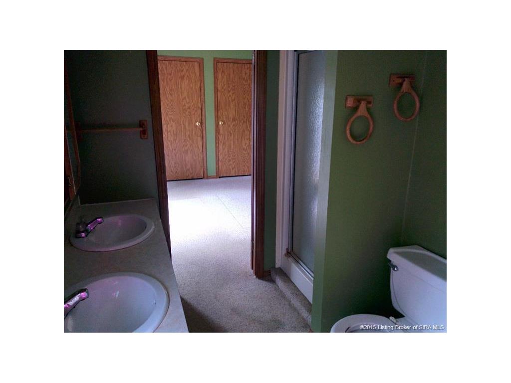4011 1/2 Green Valley Road New Albany, IN 47150 - Photo 20 of 27 Gallery Image 20