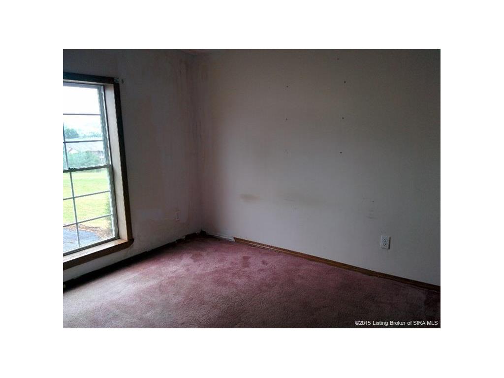 4011 1/2 Green Valley Road New Albany, IN 47150 - Photo 22 of 27 Gallery Image 22