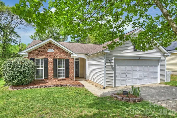 $289,900 | 1605 Royal Tree Court, Charlotte, NC 28216