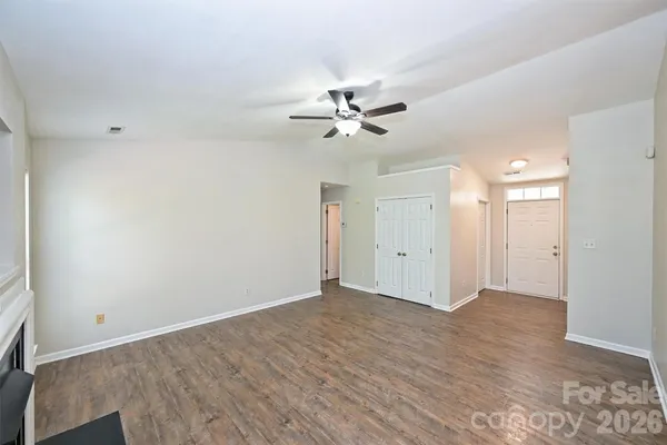 $289,900 | 1605 Royal Tree Court, Charlotte, NC 28216