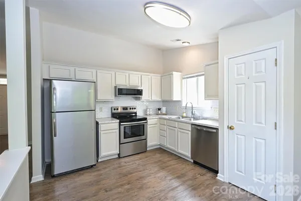 $289,900 | 1605 Royal Tree Court, Charlotte, NC 28216