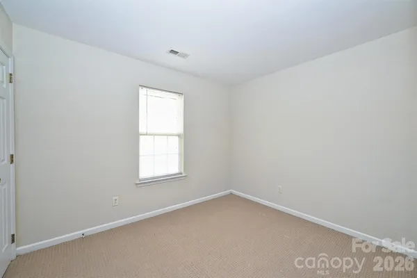 $289,900 | 1605 Royal Tree Court, Charlotte, NC 28216