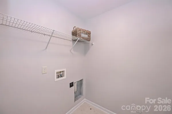 $289,900 | 1605 Royal Tree Court, Charlotte, NC 28216