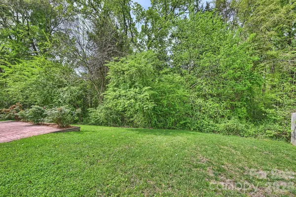 $289,900 | 1605 Royal Tree Court, Charlotte, NC 28216