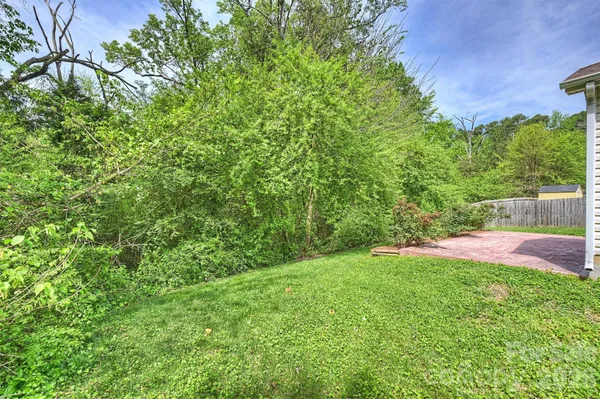 $289,900 | 1605 Royal Tree Court, Charlotte, NC 28216