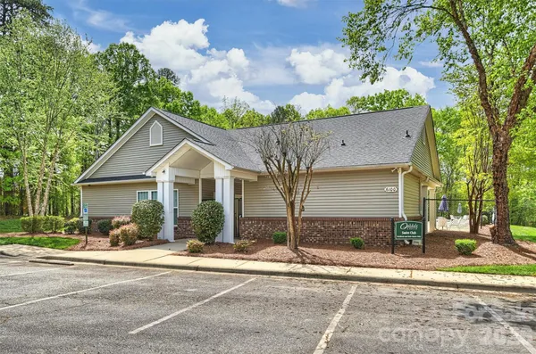 $289,900 | 1605 Royal Tree Court, Charlotte, NC 28216