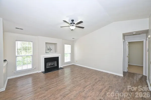 $289,900 | 1605 Royal Tree Court, Charlotte, NC 28216